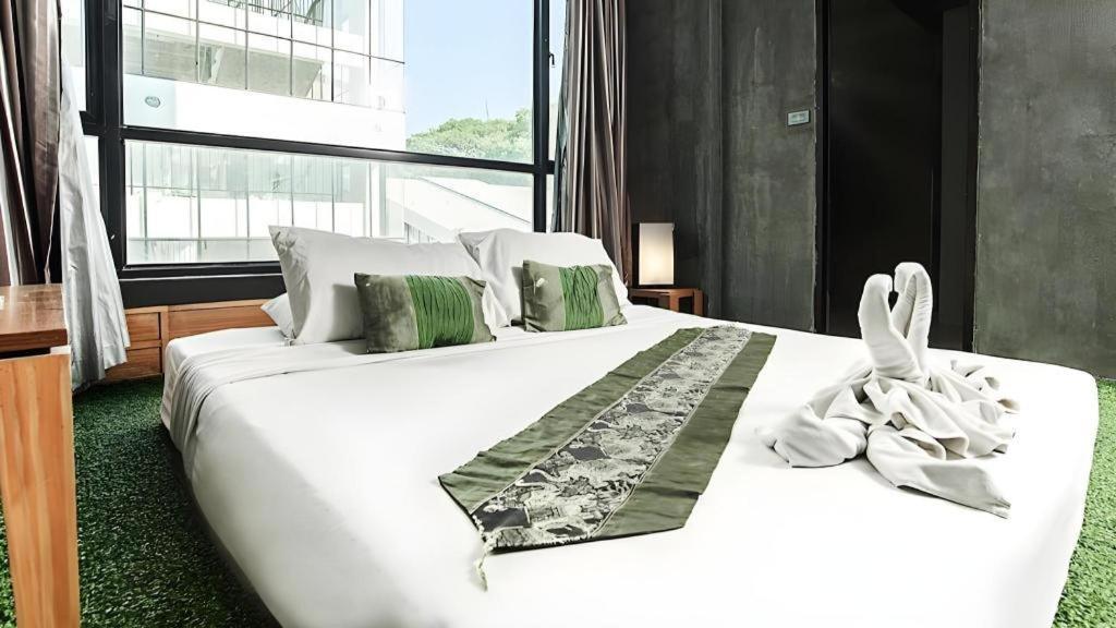 B2 Green Boutique And Budget Hotel Chiang Mai Esterno foto