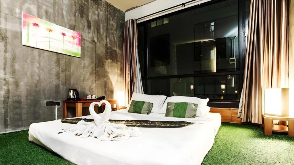 B2 Green Boutique And Budget Hotel Chiang Mai Esterno foto