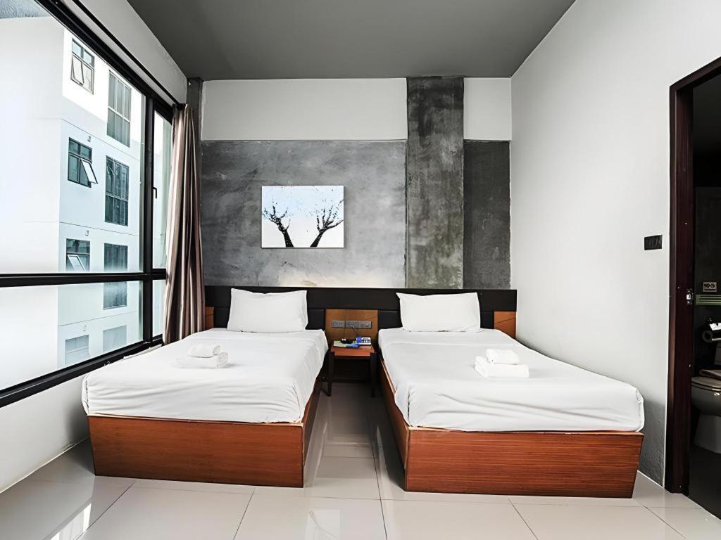 B2 Green Boutique And Budget Hotel Chiang Mai Esterno foto