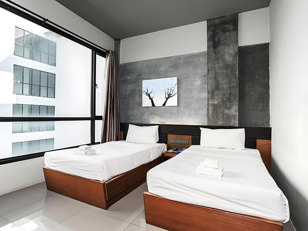 B2 Green Boutique And Budget Hotel Chiang Mai Esterno foto