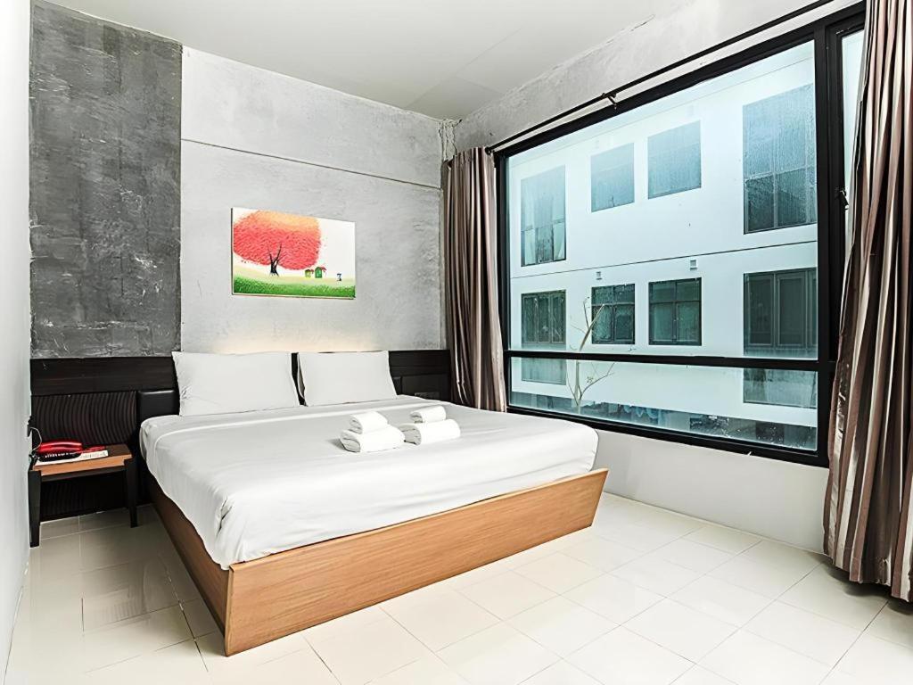 B2 Green Boutique And Budget Hotel Chiang Mai Esterno foto