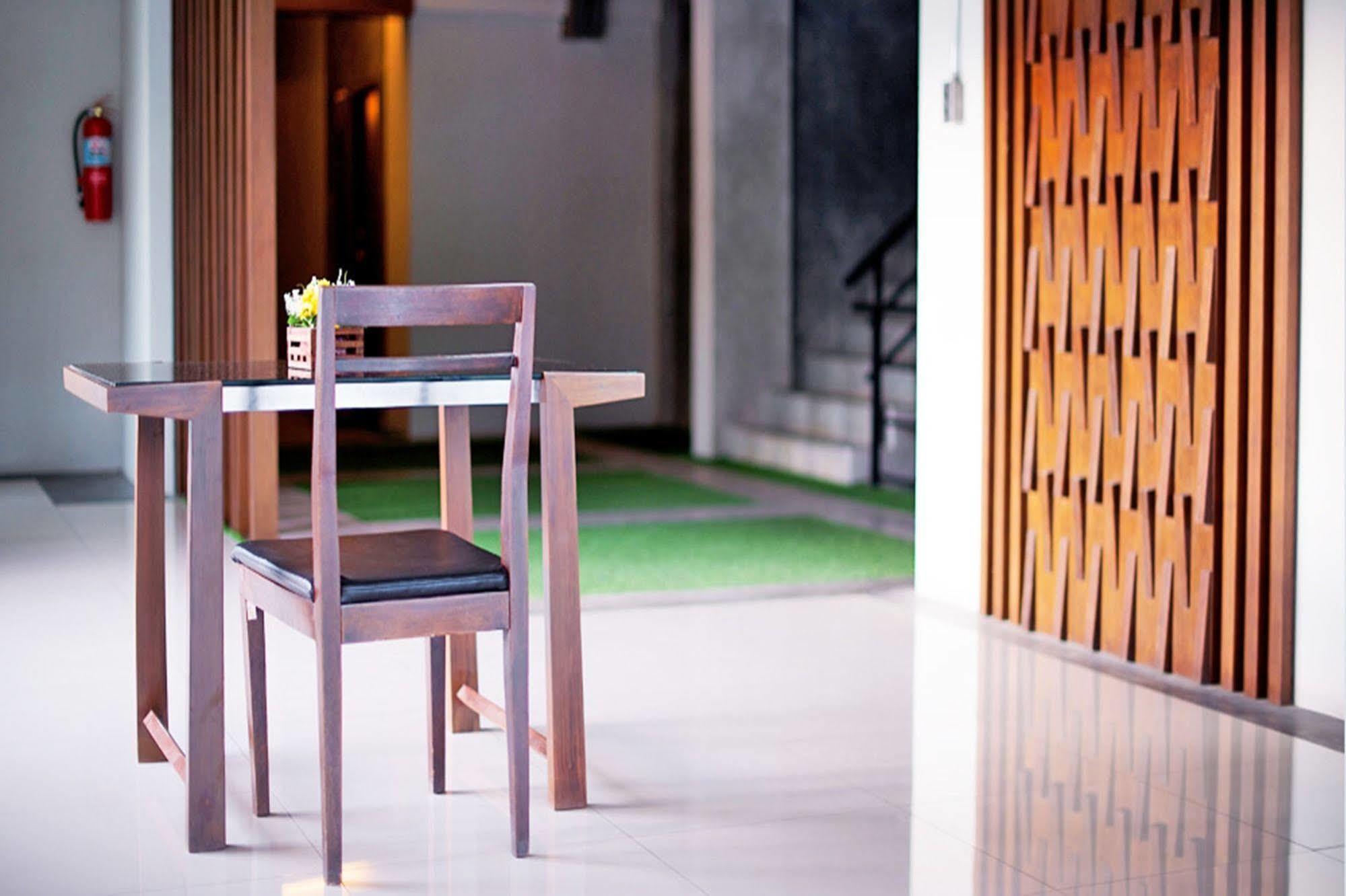 B2 Green Boutique And Budget Hotel Chiang Mai Esterno foto