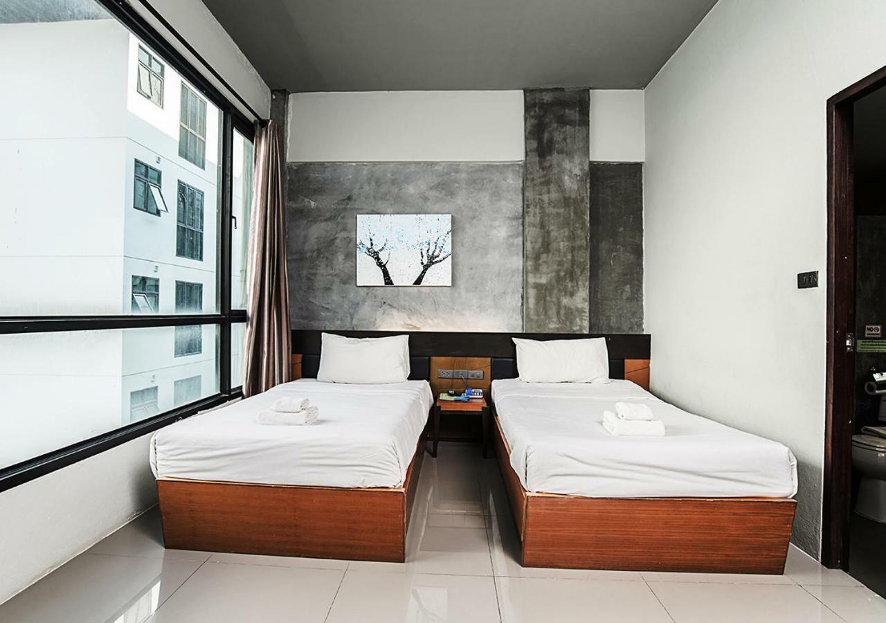 B2 Green Boutique And Budget Hotel Chiang Mai Esterno foto
