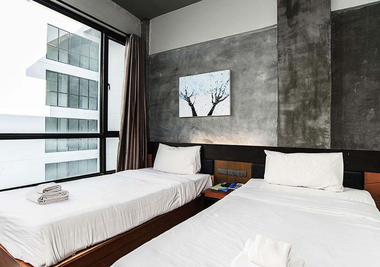B2 Green Boutique And Budget Hotel Chiang Mai Esterno foto