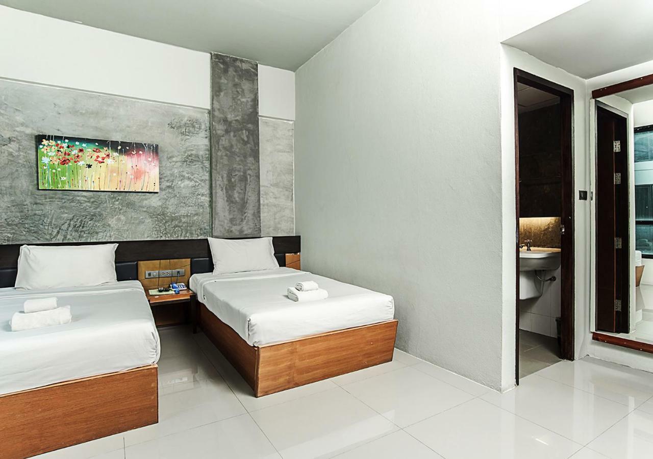 B2 Green Boutique And Budget Hotel Chiang Mai Esterno foto