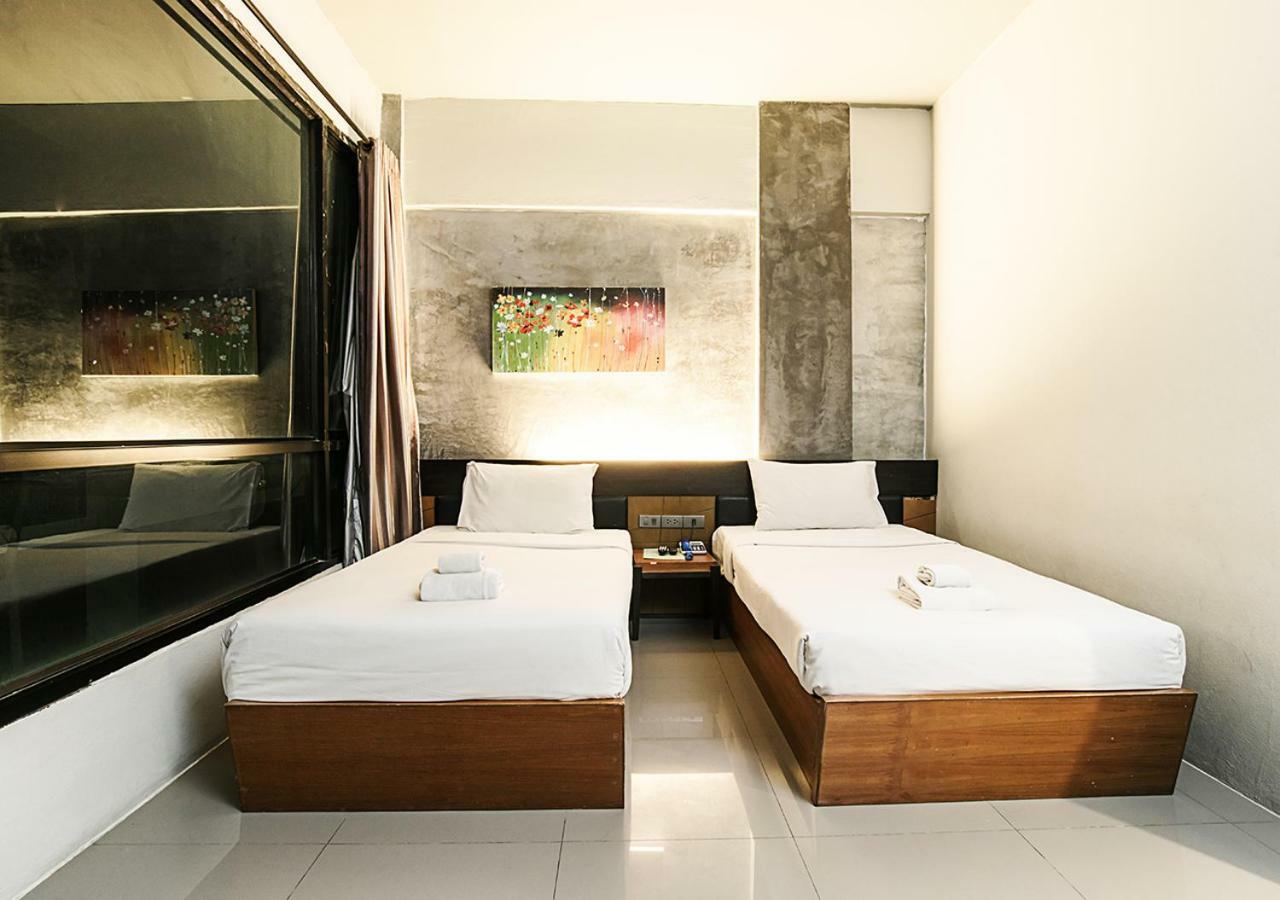 B2 Green Boutique And Budget Hotel Chiang Mai Esterno foto