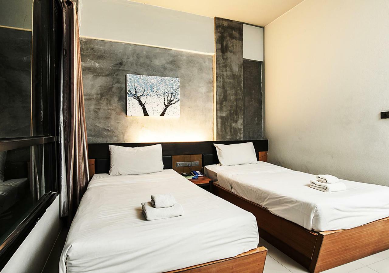 B2 Green Boutique And Budget Hotel Chiang Mai Esterno foto